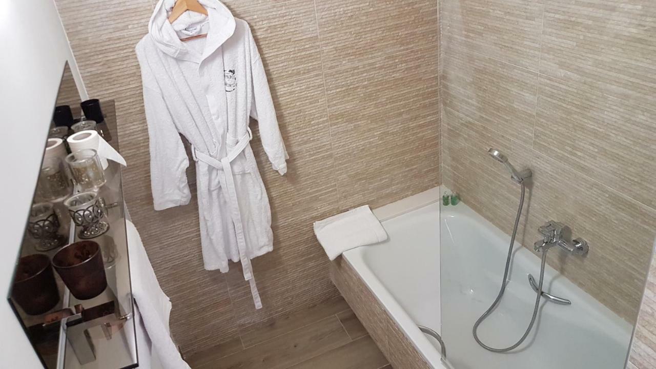 Artmonia Hotell Castalla Eksteriør bilde